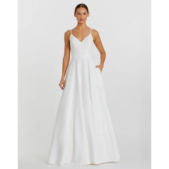 Mac Duggal Dresses & Skirts - IEENA for Mac Duggal A-Line V-Neck Ball Gown Size 4 White Bridal Wedding Formal